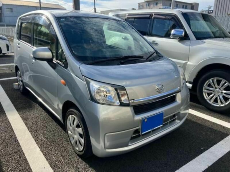 DAIHATSU　MOVE