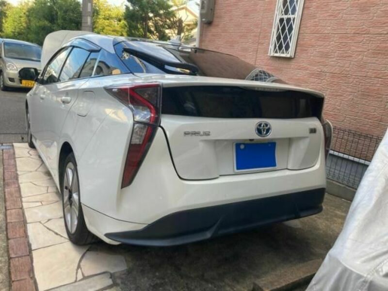 PRIUS-1