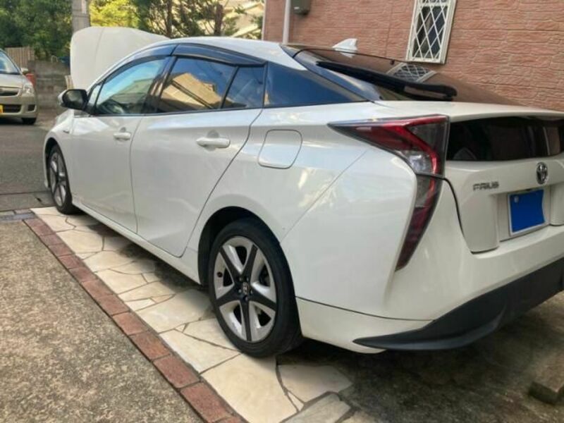 PRIUS-5