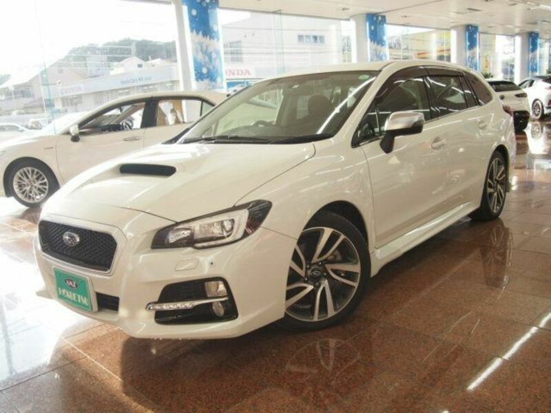 SUBARU　LEVORG