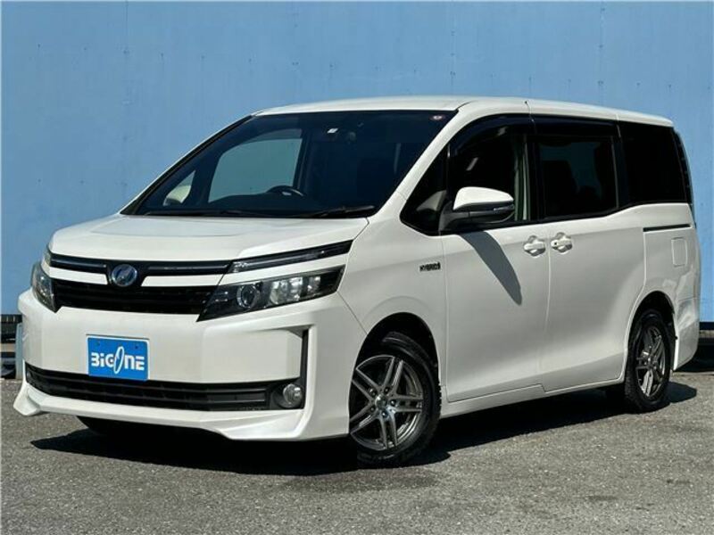 TOYOTA　VOXY