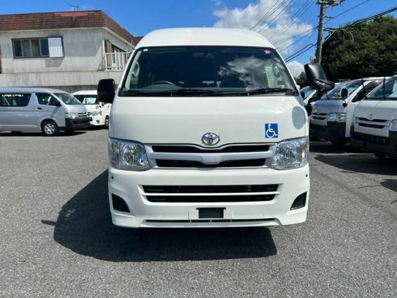 HIACE VAN-1