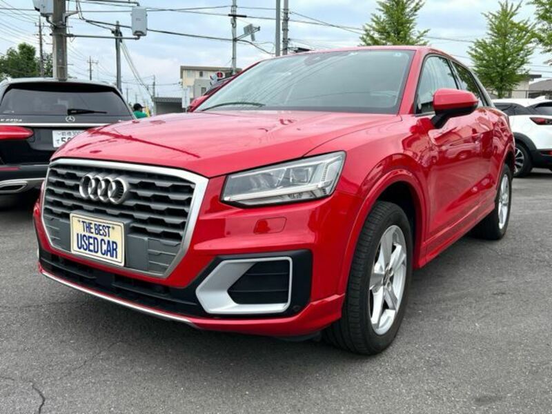 AUDI　Q2