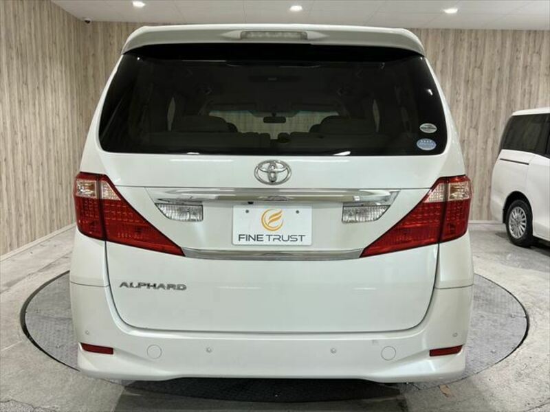 ALPHARD-19