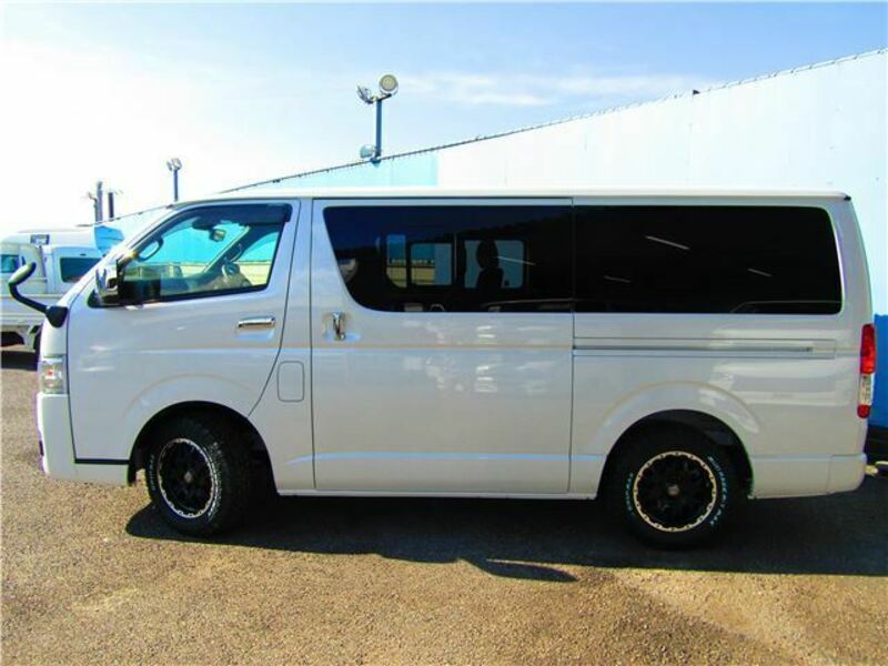 HIACE VAN-6