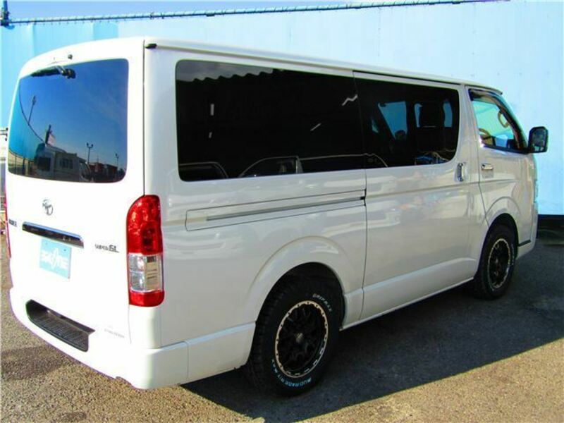 HIACE VAN-40