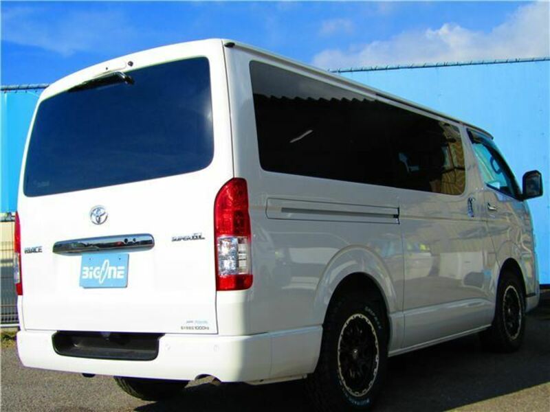 HIACE VAN-41