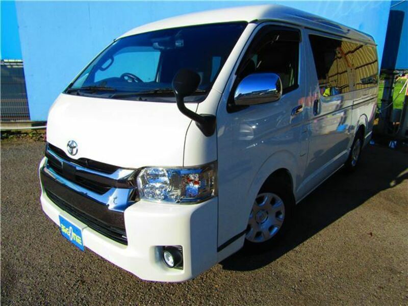 HIACE VAN-1