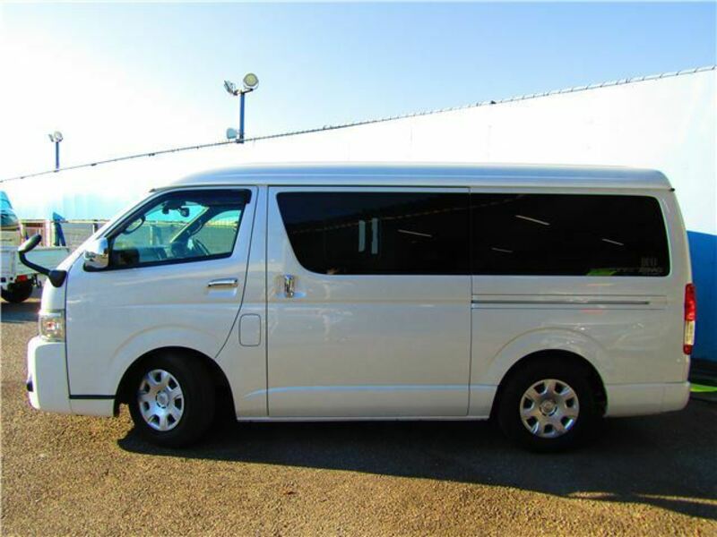 HIACE VAN-9