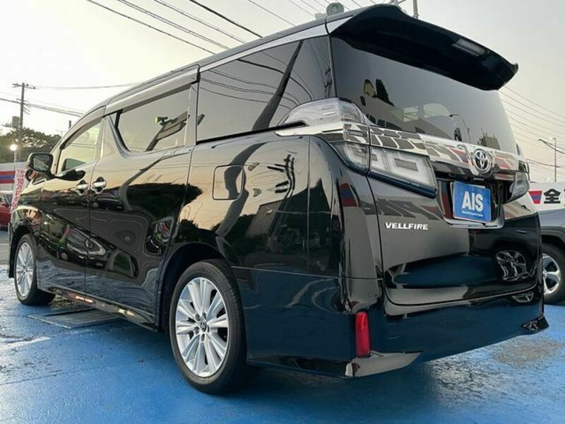 VELLFIRE-4