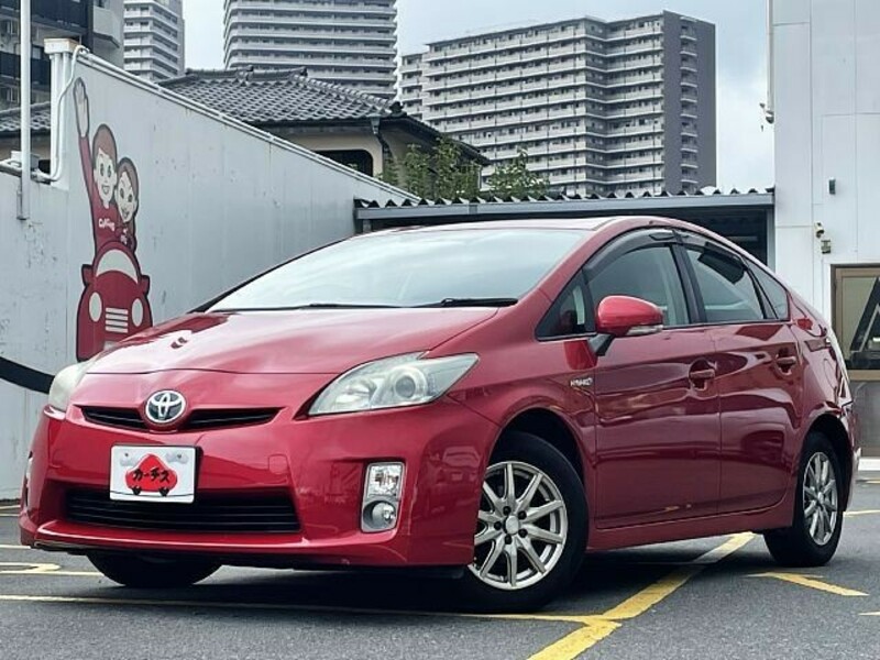 TOYOTA　PRIUS