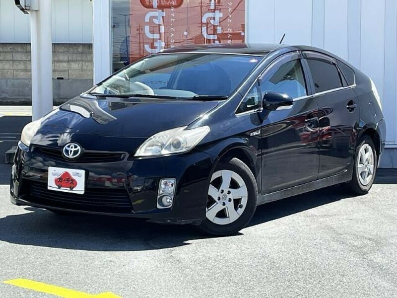 TOYOTA　PRIUS