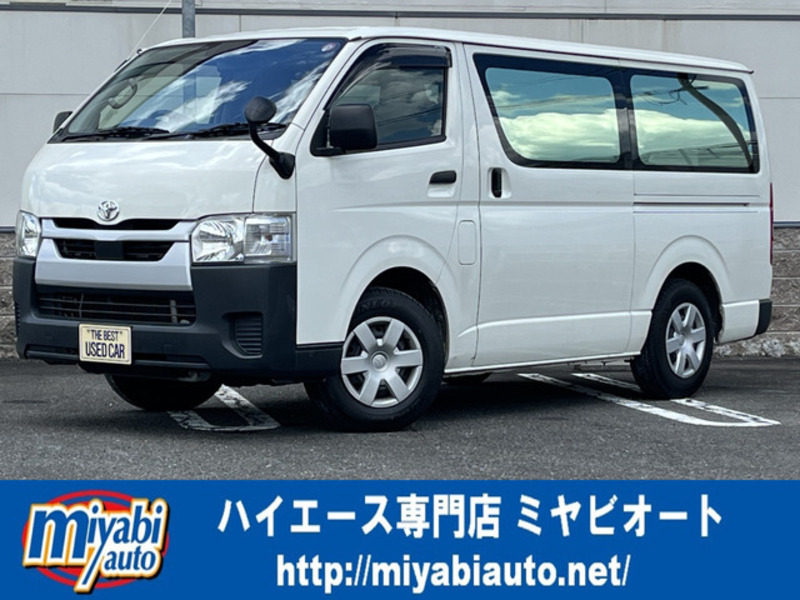 TOYOTA　HIACE VAN