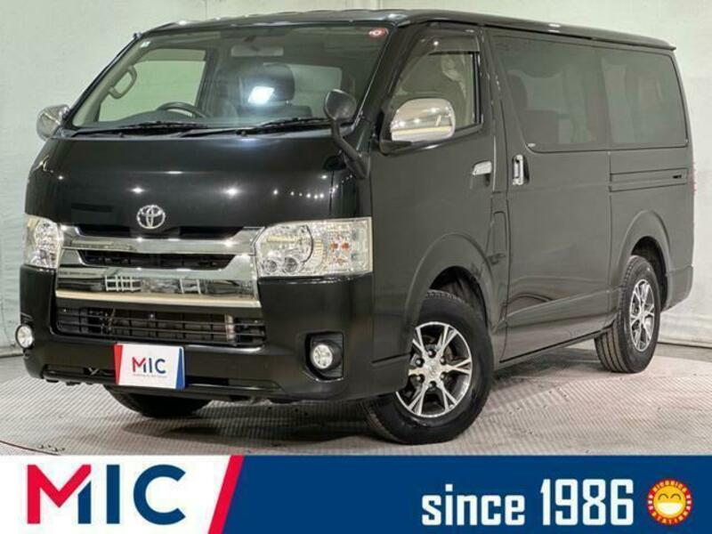 TOYOTA　HIACE VAN