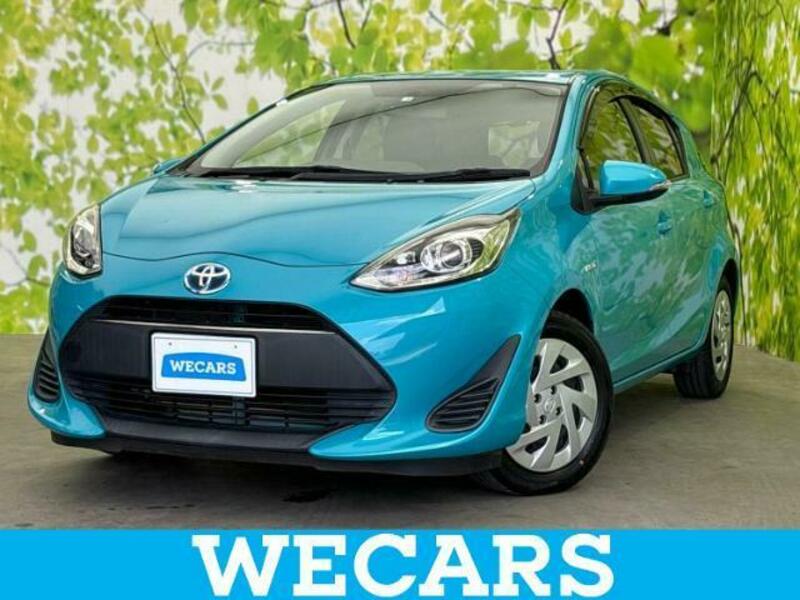 TOYOTA　AQUA