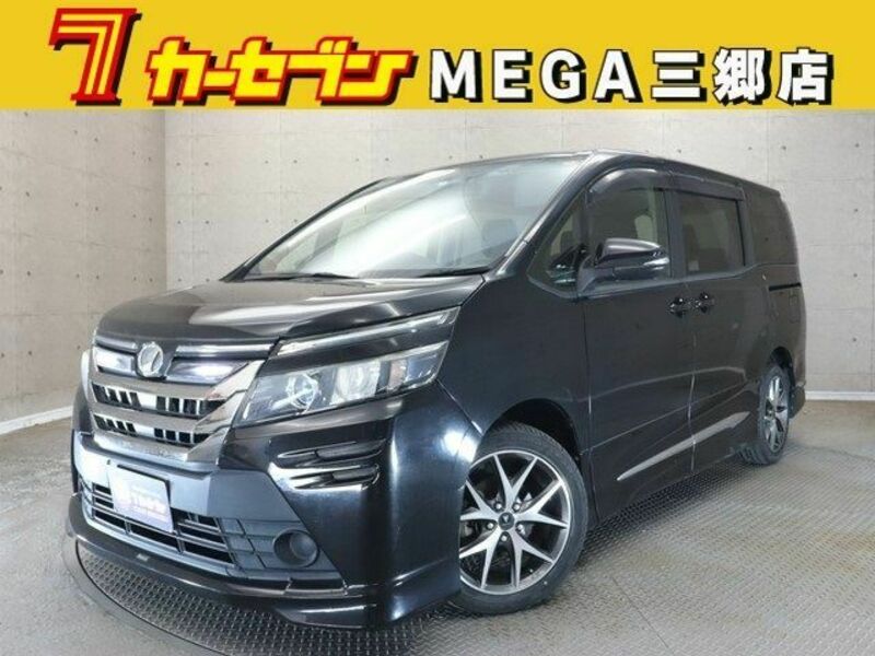 TOYOTA　VOXY