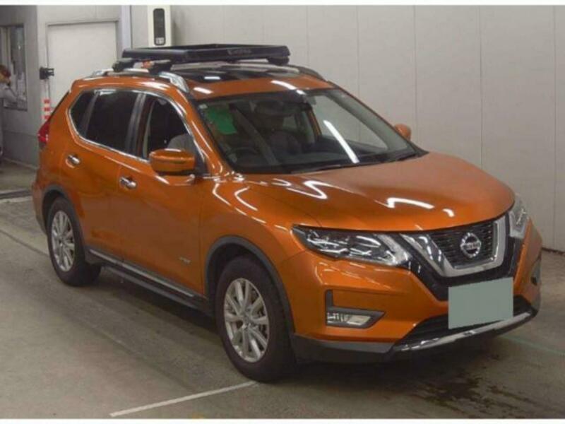 NISSAN　X-TRAIL