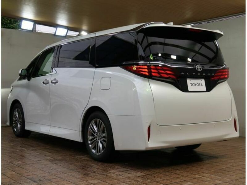 ALPHARD-22