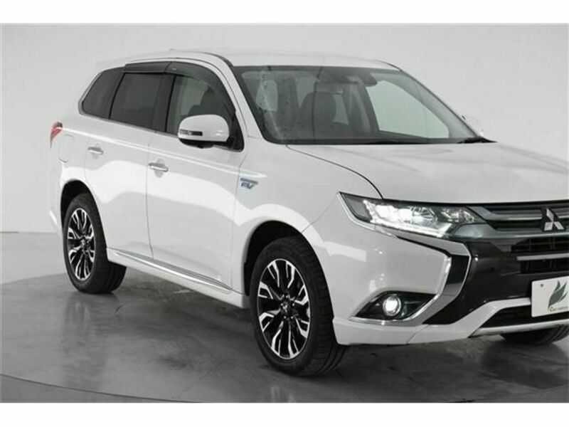 OUTLANDER PHEV-4