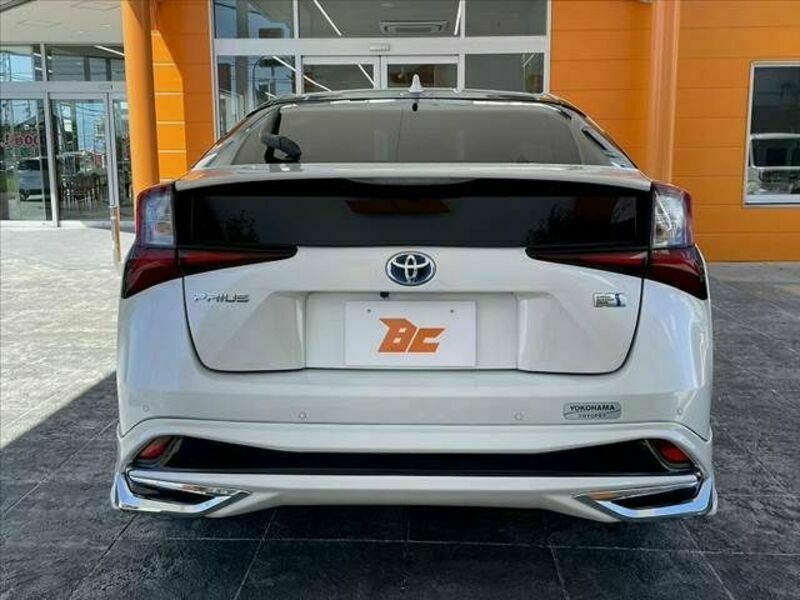 PRIUS-13