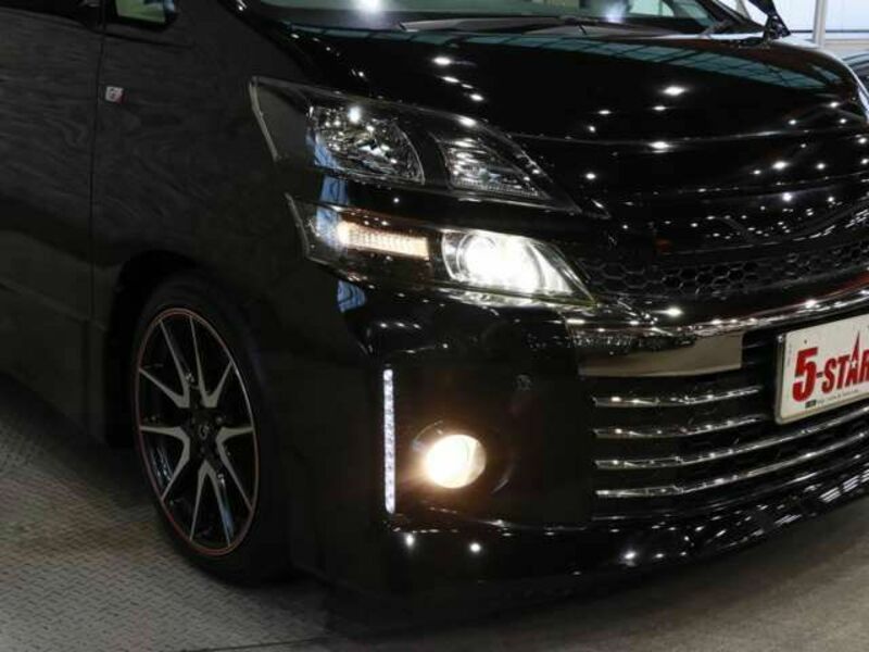 VELLFIRE-15