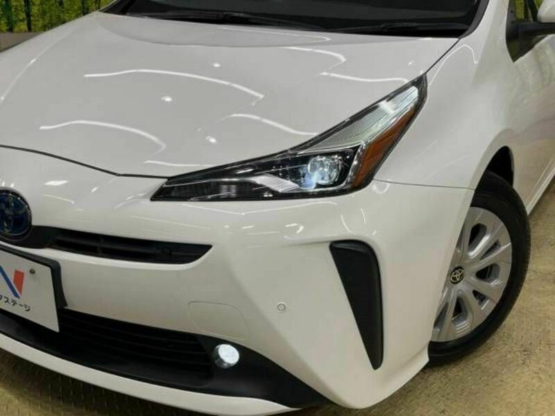 PRIUS-12