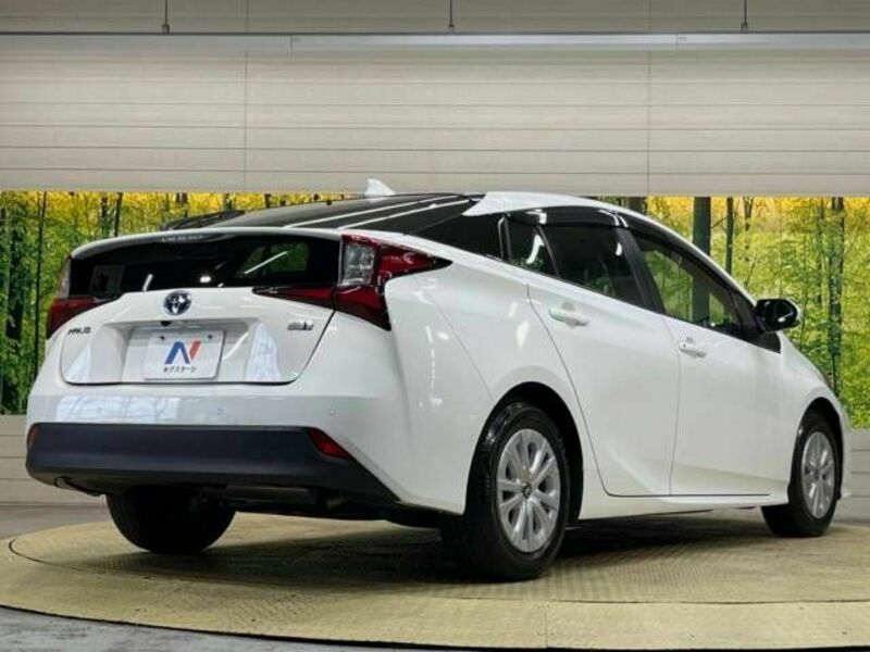 PRIUS-17