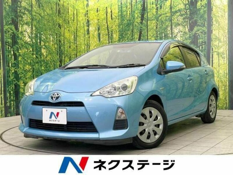 TOYOTA　AQUA