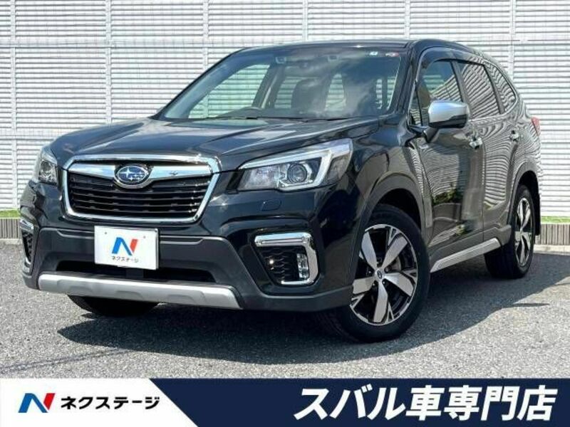 SUBARU　FORESTER