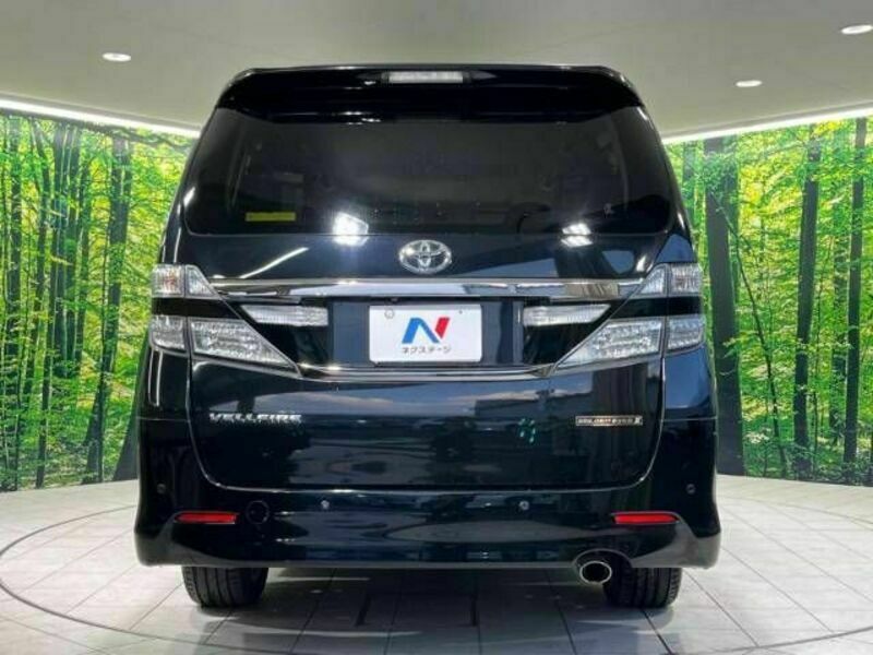 VELLFIRE-16