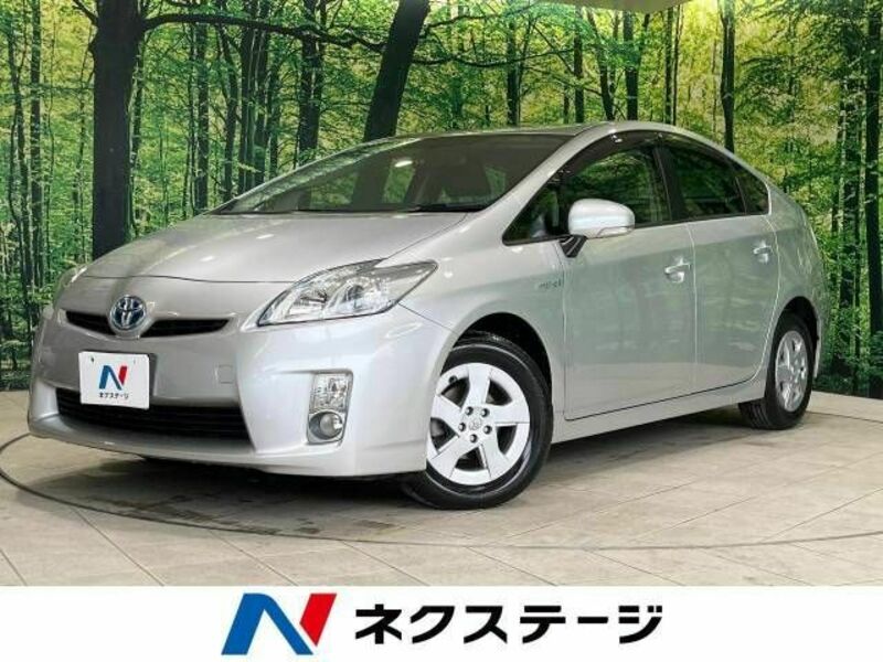 TOYOTA　PRIUS