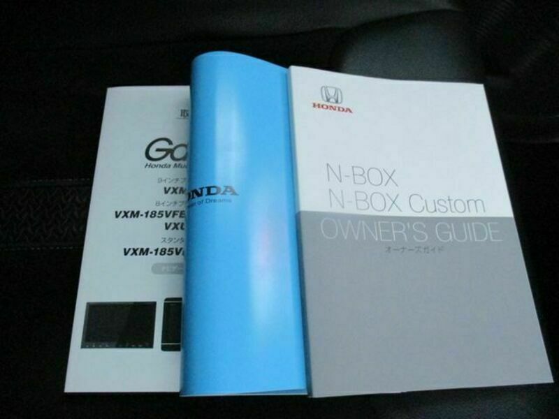 N BOX CUSTOM-15