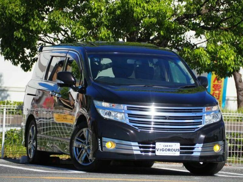 NISSAN　ELGRAND