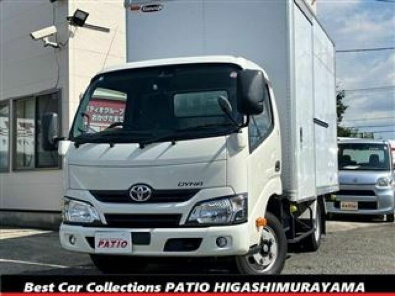 TOYOTA　DYNA