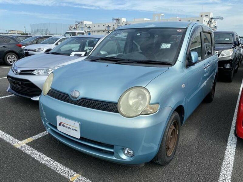 TOYOTA SIENTA