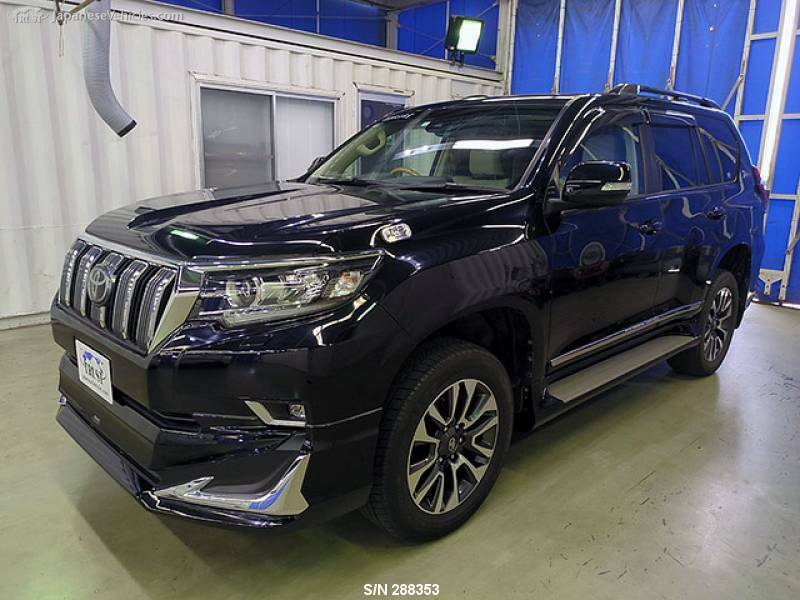 TOYOTA　LAND CRUISER PRADO