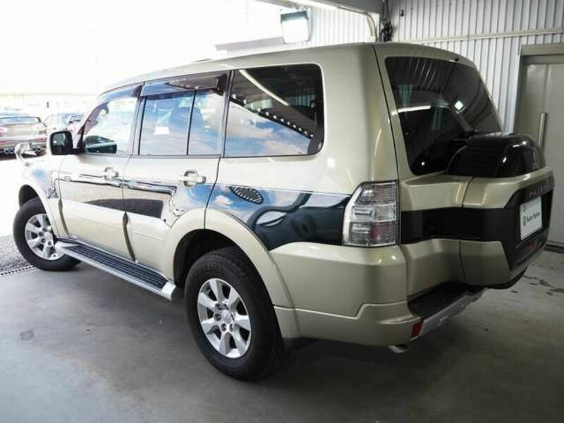 PAJERO-7