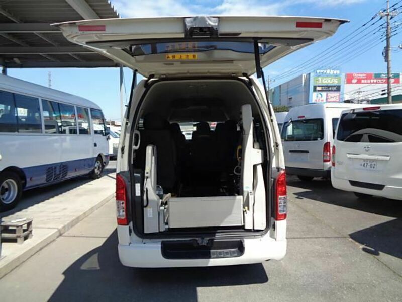 HIACE-11