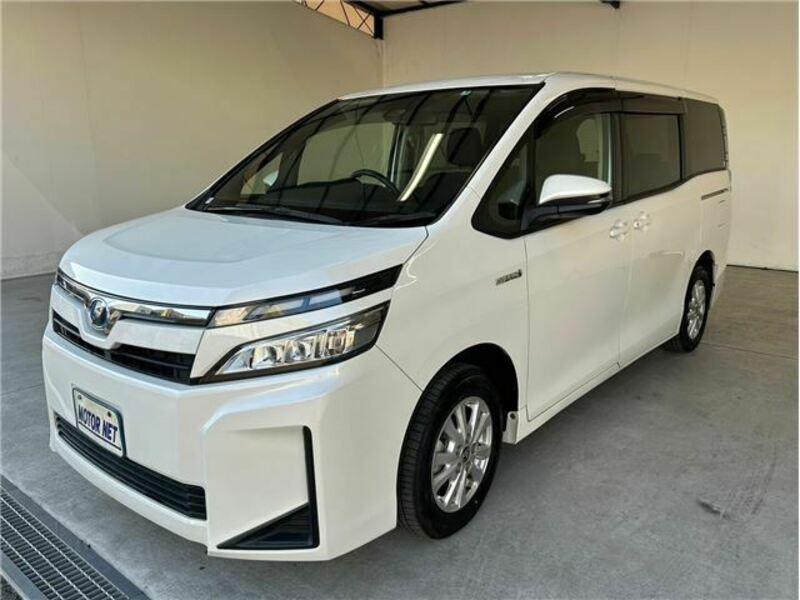 TOYOTA　VOXY