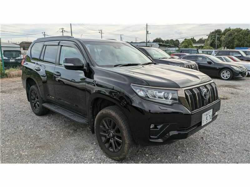 TOYOTA　LAND CRUISER PRADO