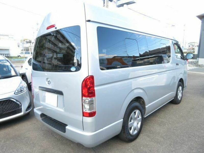 HIACE-35