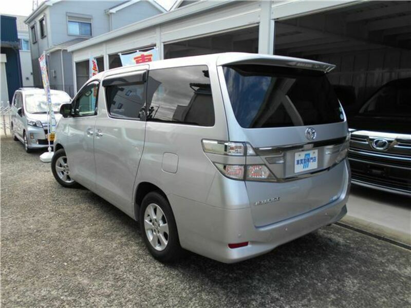 VELLFIRE-9