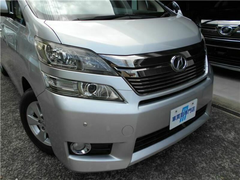 VELLFIRE-10