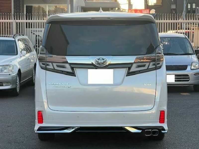 VELLFIRE-27