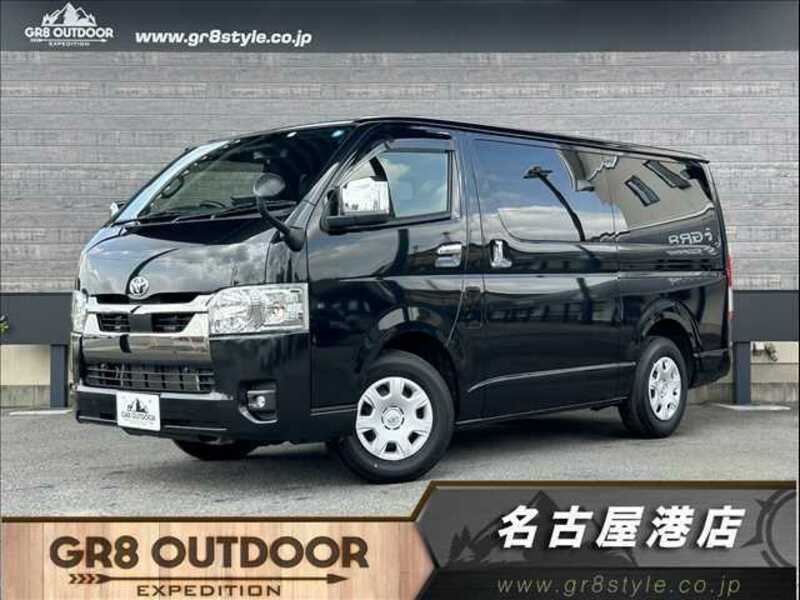 TOYOTA　HIACE VAN