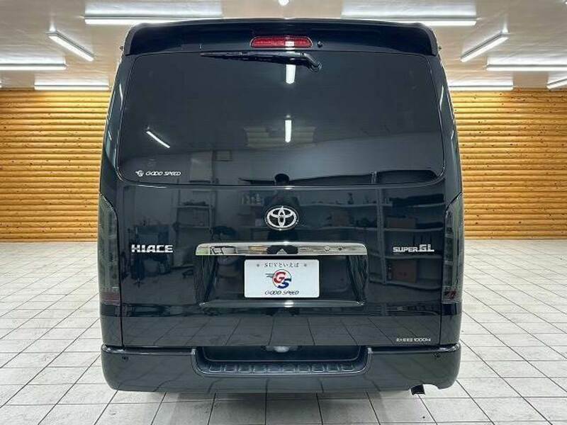 HIACE VAN-18