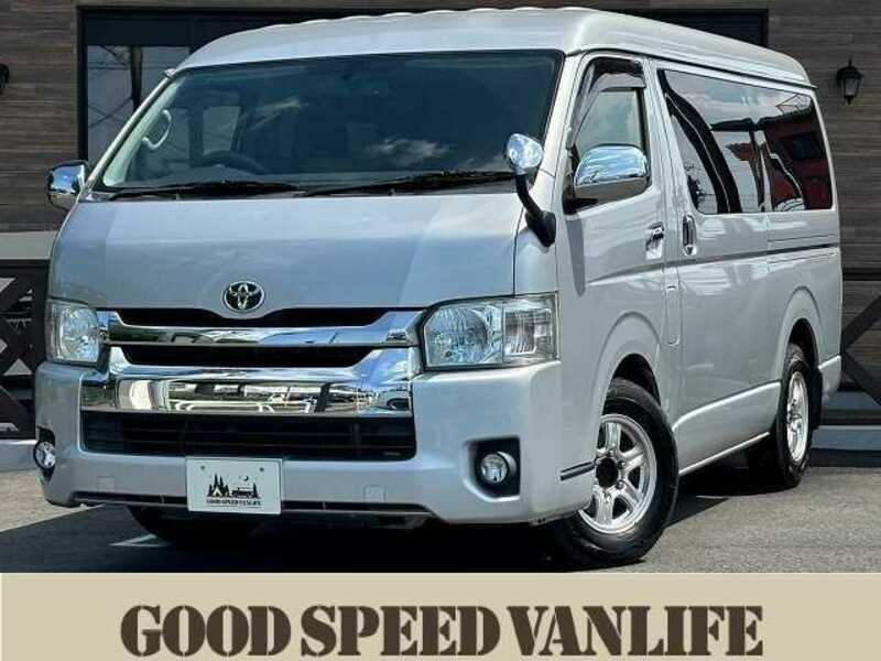 TOYOTA　HIACE VAN