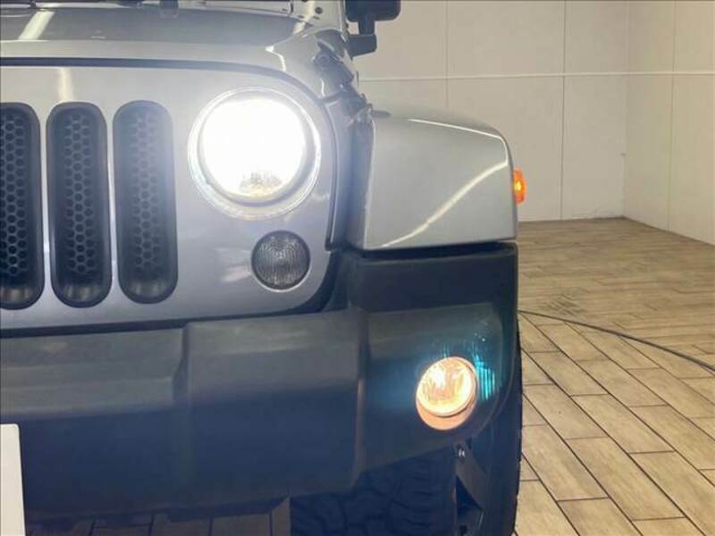 JEEP WRANGLER-19