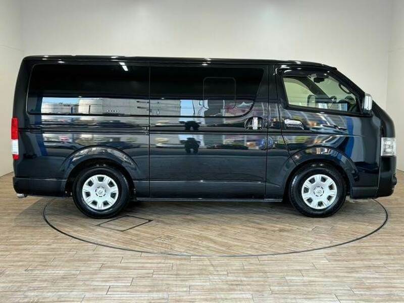 HIACE VAN-16