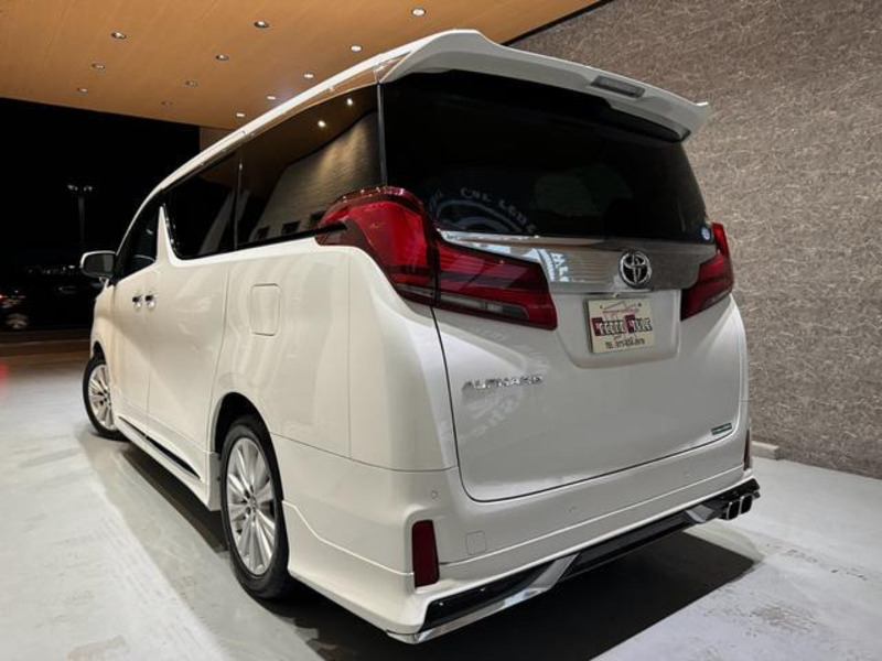 ALPHARD-9